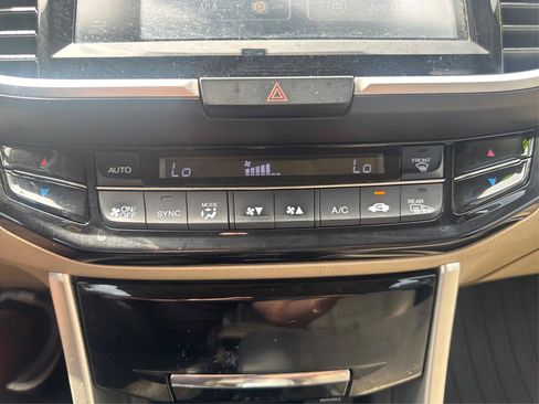 Used 2016 Honda Accord EX-L image 19