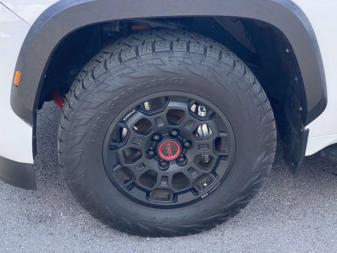 Used 2023 Toyota Sequoia TRD Pro AWD/4WD image 41
