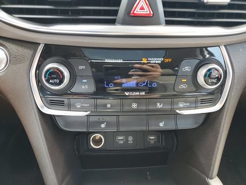 Used 2019 Hyundai Santa Fe Limited FWD image 33