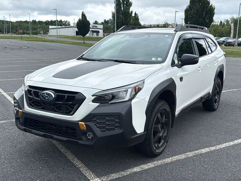 Used 2025 Subaru Outback Wilderness AWD/4WD image 14