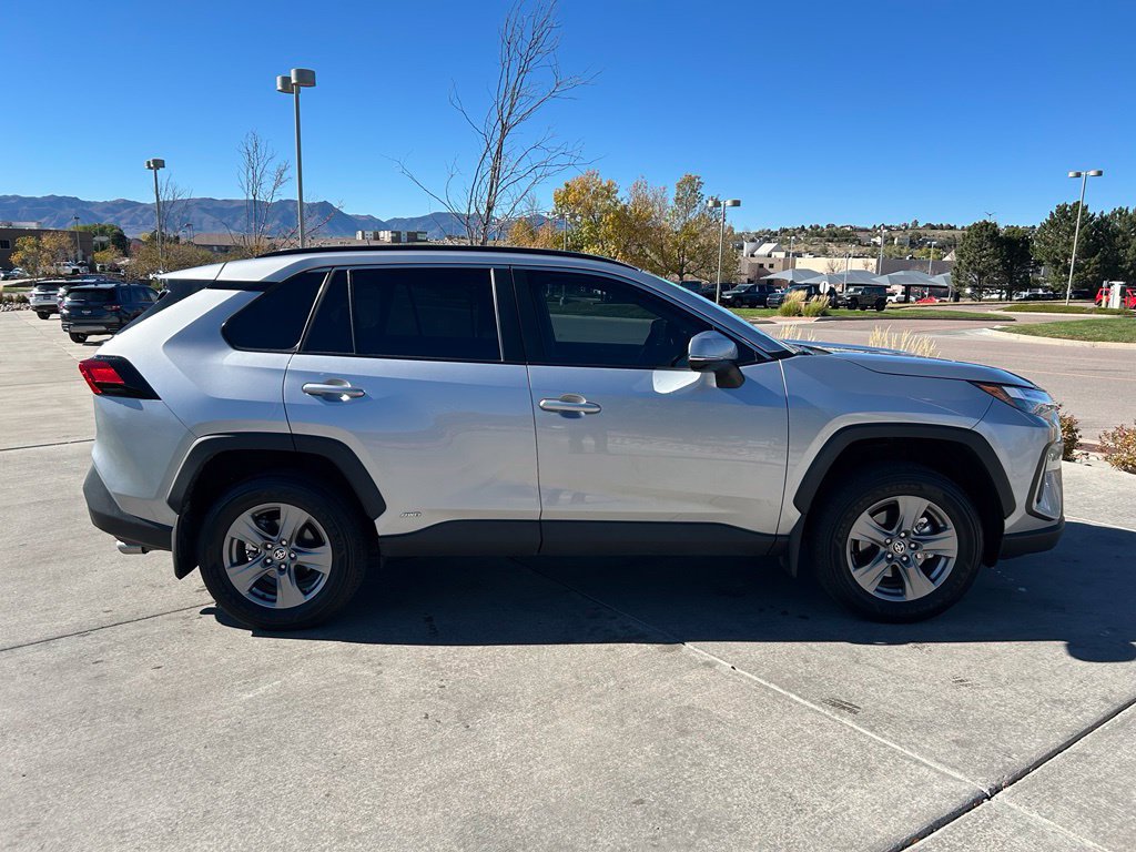 Used 2024 Toyota RAV4 XLE w/ Convenience Package AWD/4WD image 10