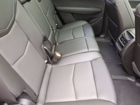 Certified 2024 Cadillac XT5 Premium Luxury w/ Technology Package AWD/4WD image 25