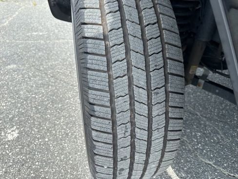 Used 2022 Jeep Gladiator Overland image 31