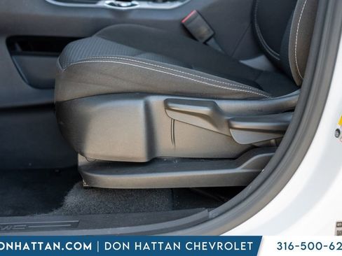 Used 2024 GMC Terrain SLE image 20