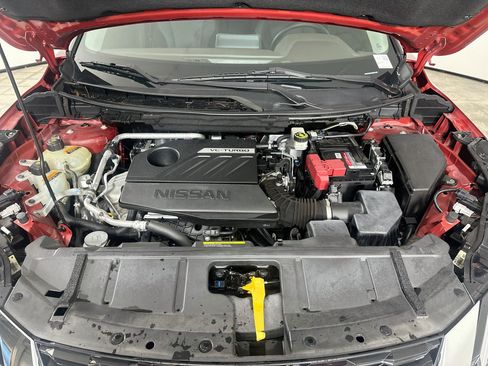 Used 2023 Nissan Rogue SV FWD image 31