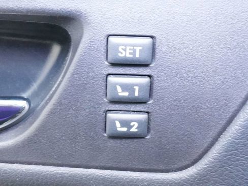 Used 2013 Subaru Outback 3.6R Limited w/ Special Appearance Pkg image 18