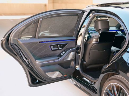 Used 2024 Mercedes-Benz S 63 AMG S image 32