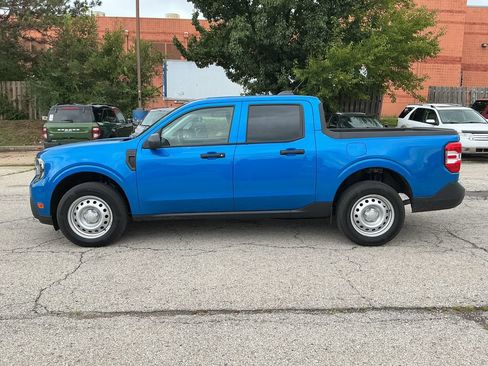Used 2025 Ford Maverick XL w/ Equipment Group 101A AWD/4WD image 2