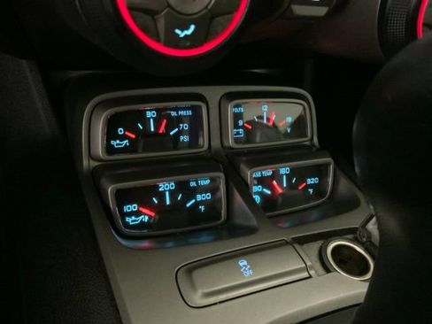 Used 2010 Chevrolet Camaro SS RWD image 22