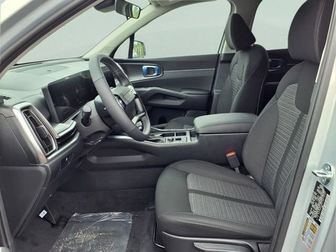New 2026 Kia Sorento LX FWD image 15