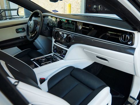 Used 2022 Rolls-Royce Ghost Black Badge AWD/4WD image 33