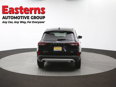 Used 2023 Ford Escape Active AWD/4WD image 36