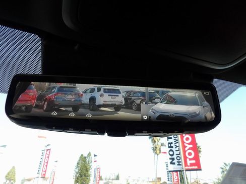 Used 2025 Toyota Tacoma TRD Pro image 15