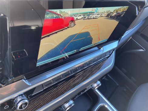 New 2026 GMC Sierra 1500 Elevation image 9