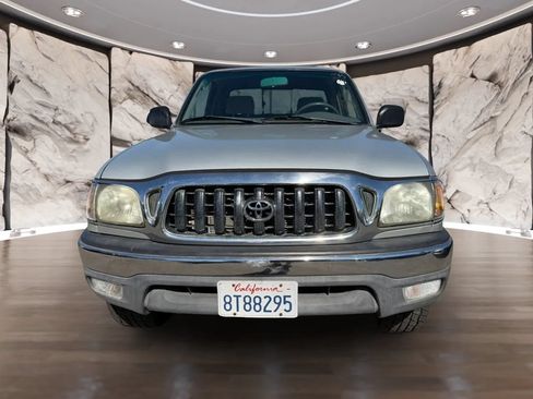 Used 2002 Toyota Tacoma PreRunner RWD image 2