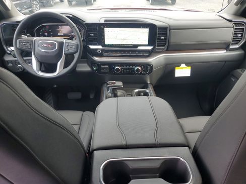 New 2026 GMC Sierra 1500 SLT image 14
