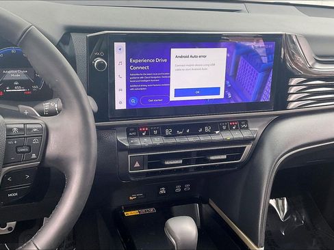 Used 2025 Toyota Camry XSE w/ Premium Plus Package image 7