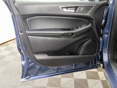 Used 2018 Ford Edge SEL w/ Equipment Group 201A AWD/4WD image 37