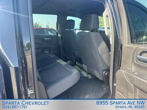 Used 2020 Chevrolet Silverado 1500 Custom w/ Custom Value Package AWD/4WD image 28