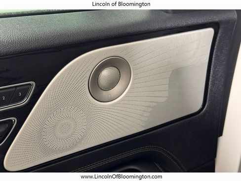 Certified 2025 Lincoln Aviator Black Label image 21