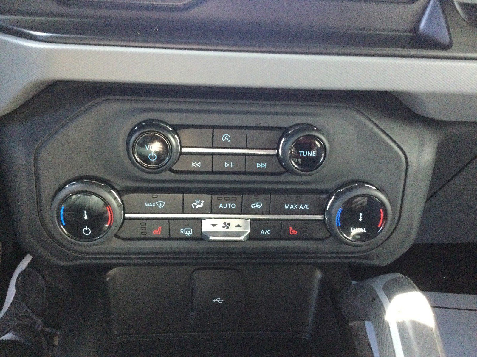 Used 2022 Ford Bronco Big Bend AWD/4WD image 10