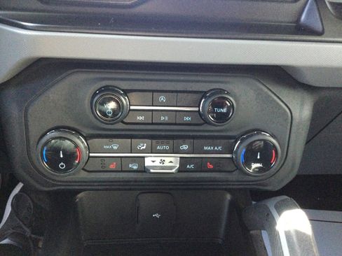 Used 2022 Ford Bronco Big Bend image 10