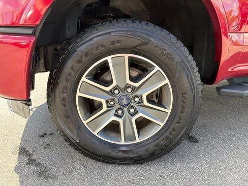 Used 2016 Ford F150 XLT w/ Equipment Group 302A Luxury AWD/4WD image 9