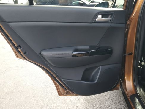 Used 2020 Kia Sportage EX w/ Option Group 15 image 13