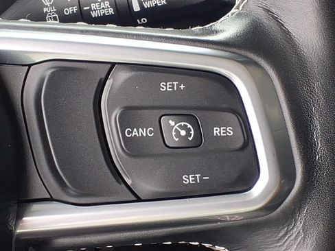 Certified 2022 Jeep Wrangler Unlimited Sahara w/ Cold Weather Group AWD/4WD image 11