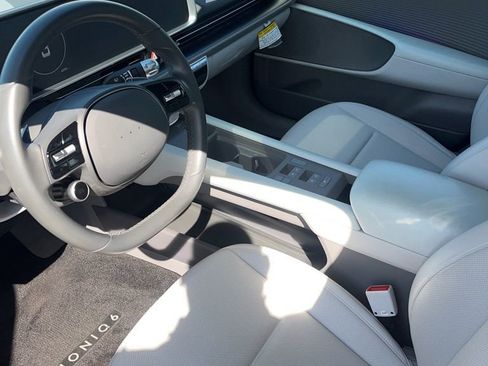 Used 2023 Hyundai Ioniq 6 SEL image 5