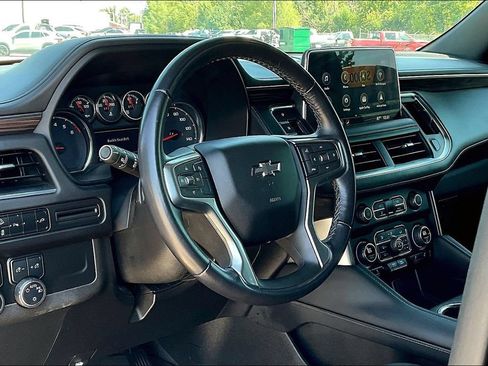Used 2021 Chevrolet Tahoe Z71 w/ Rear Media and Nav Package AWD/4WD image 8