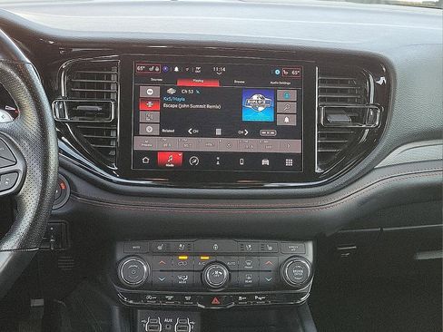 Used 2024 Dodge Durango GT image 10