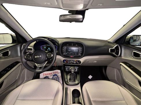 Used 2025 Kia Soul LX w/ LX Technology Package image 27