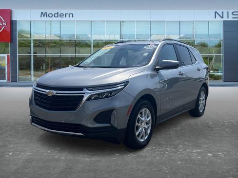 Used 2023 Chevrolet Equinox LT FWD image 1