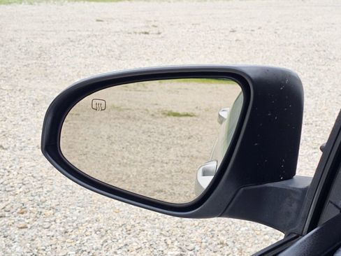 Used 2015 Toyota Corolla S FWD image 32