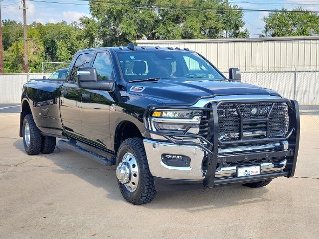 Used 2026 RAM 3500 Tradesman AWD/4WD image 2