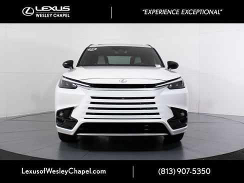 Used 2025 Lexus TX 350 AWD image 12