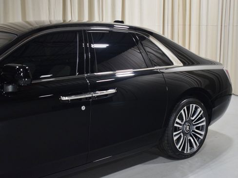 Certified 2024 Rolls-Royce Ghost image 6