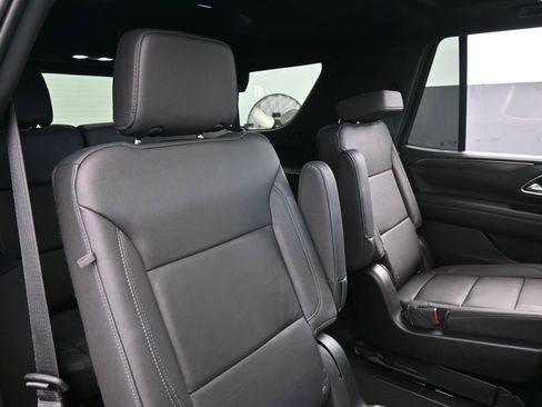 Used 2022 Chevrolet Tahoe LT w/ LT Signature Plus Package image 40