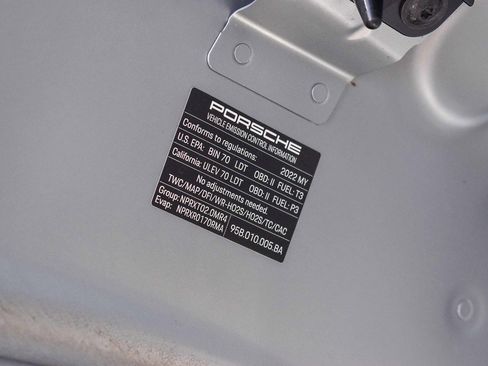 Used 2022 Porsche Macan image 27