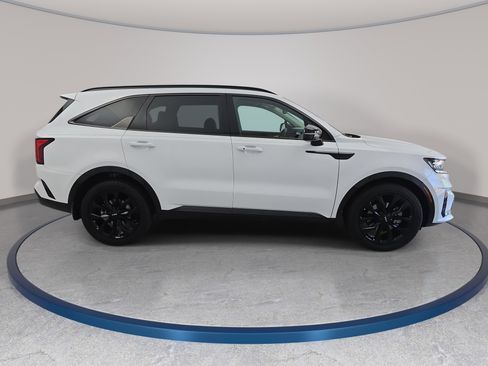 Used 2023 Kia Sorento SX FWD image 4