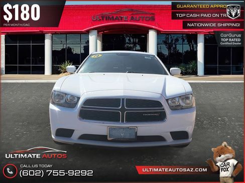 Used 2014 Dodge Charger SE RWD image 2