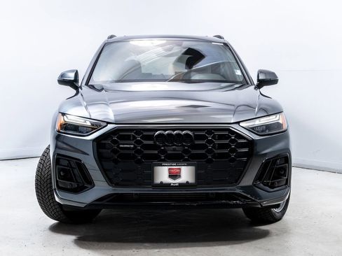 Used 2024 Audi Q5 e Premium Plus w/ Premium Plus Package image 10