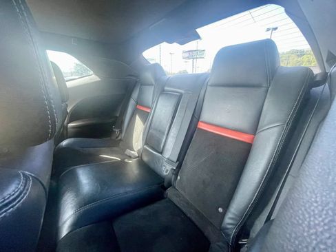 Used 2009 Dodge Challenger SRT8 RWD image 6