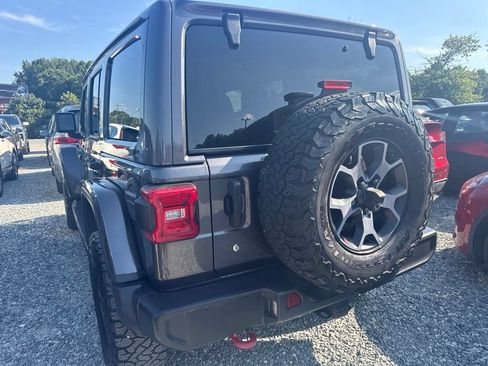 Used 2018 Jeep Wrangler Unlimited Rubicon w/ LED Lighting Group AWD/4WD image 4