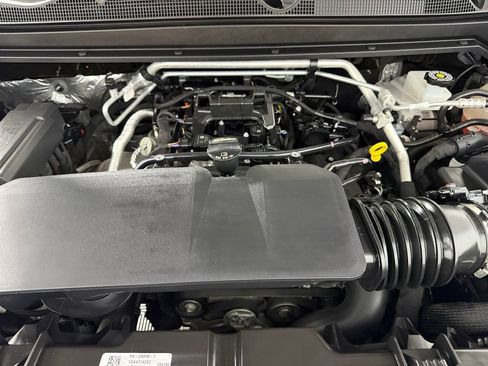 Used 2024 Chevrolet Colorado W/T RWD image 22