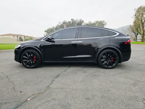 Used 2021 Tesla Model X Performance image 5