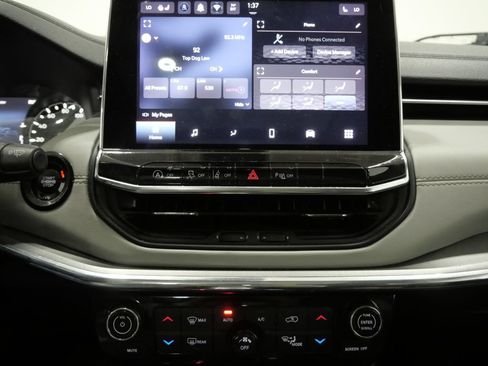 Used 2022 Jeep Compass Limited w/ Sun and Sound Group AWD/4WD image 21