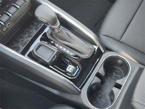 New 2026 GMC Canyon Elevation w/ Convenience Package image 15