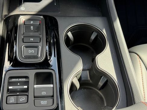 Used 2025 Honda Pilot TrailSport image 26